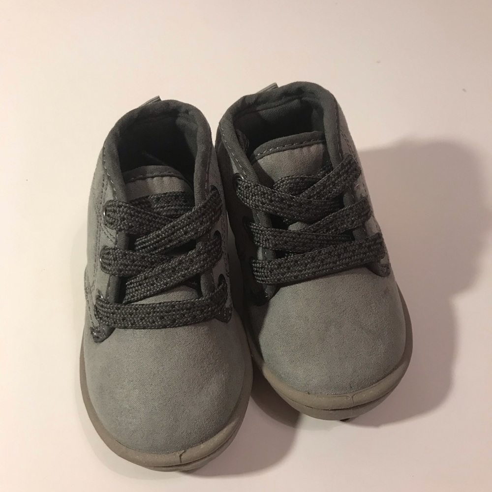 Carters Baby Shoes Size 4 Gray